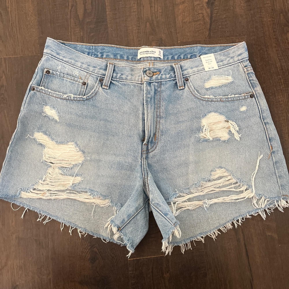 NWT Abercrombie & Fitch denim shorts sz 12